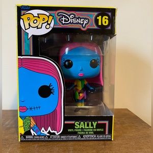 Black light Sally Nightmare Befor Christmas Funko Pop